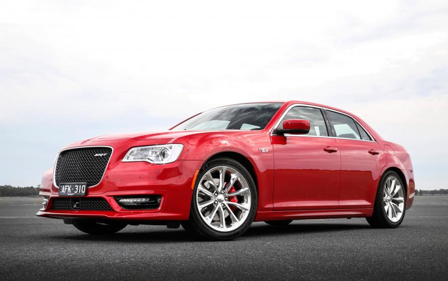  Chrysler 300 SRT (LX2) 2015 года  (AU) (фото 16 из 31)